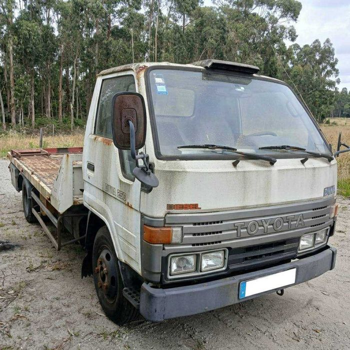 Toyota Dyna 3.4D de 1994 - Peças Usadas