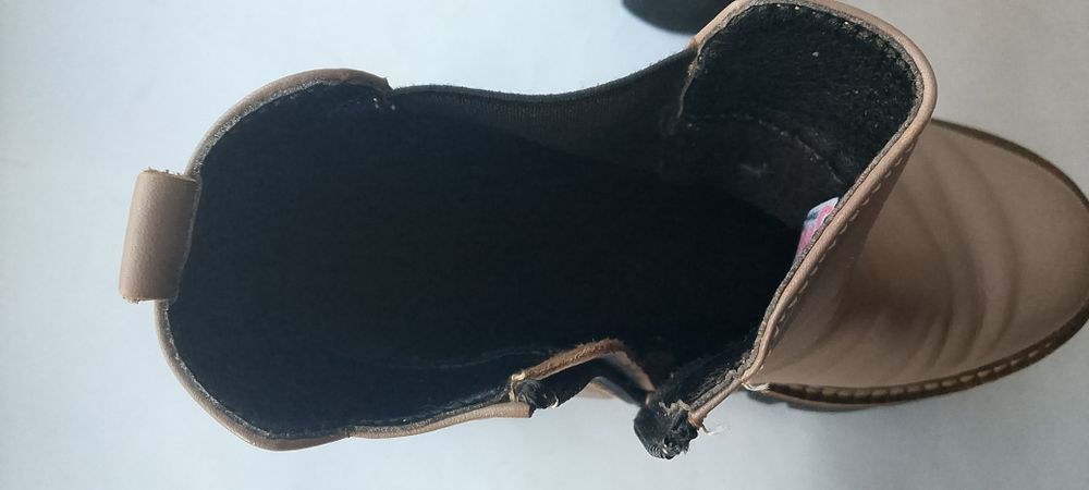 Женские полусапожки  37размер.