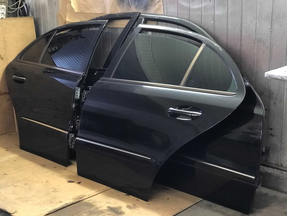 Двері задні передні Mercedes S211 W211 двери запчастини мерседес 211