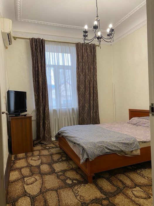 В Продажу 1 кк на вул. Адміральська