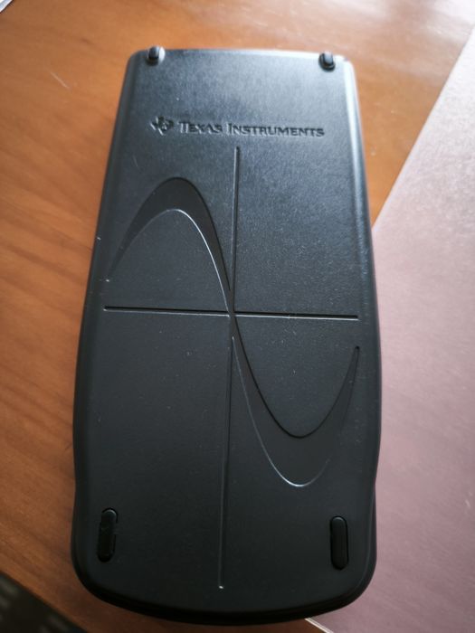 Calculadora Gráfica Texas Instruments TI-83