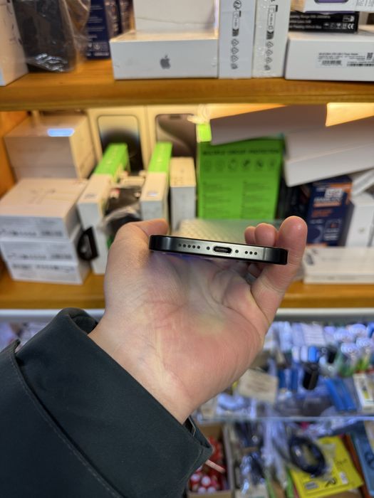 Продам Iphone 16 Pro 512 Black Titanium 93% АКБ Neverlock