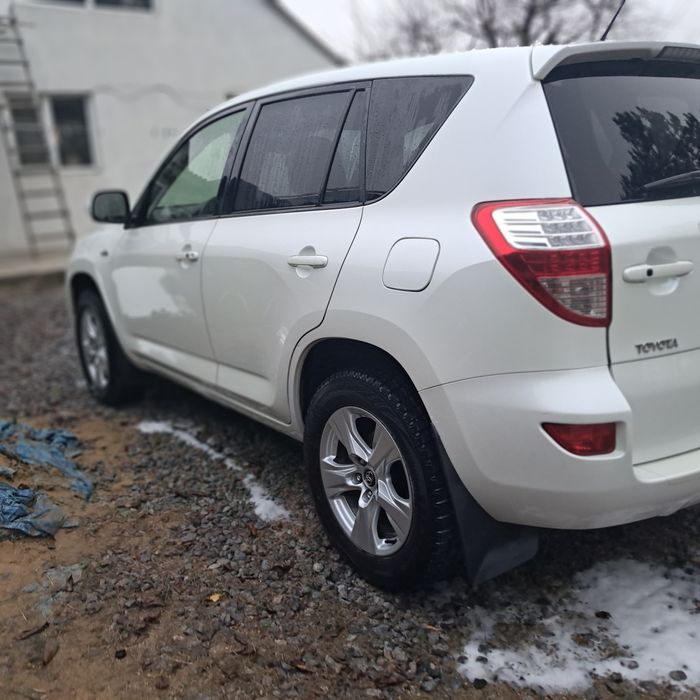 Tоyota      Rav 4