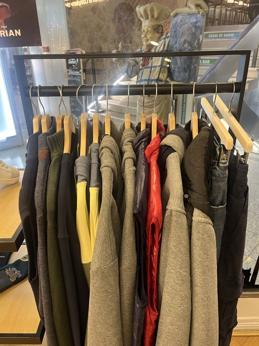 Móvel expositor para loja/showroom/closet