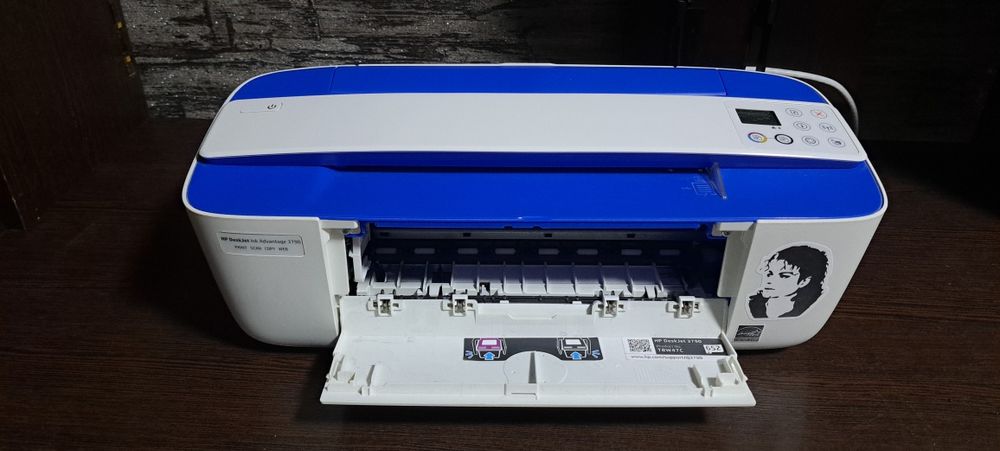 Продам принтер hp
