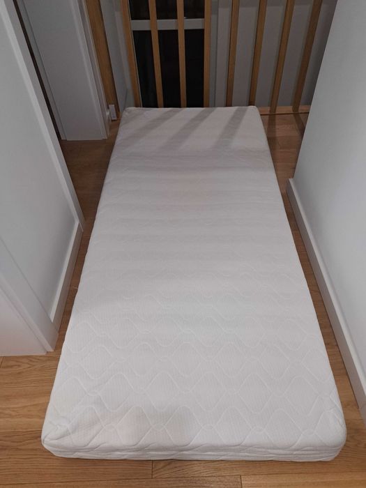 Materac piankowo sprężynowy 200x90x17