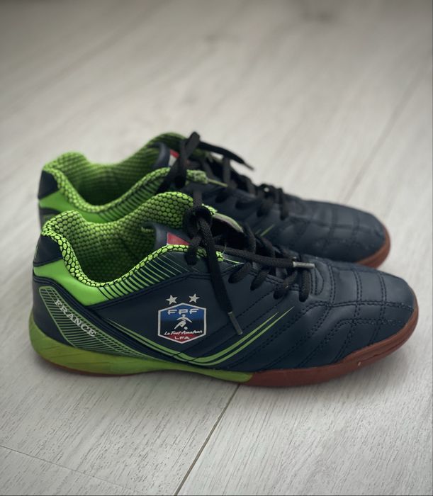 Футзалки Demix для футболу бутси сороконіжки