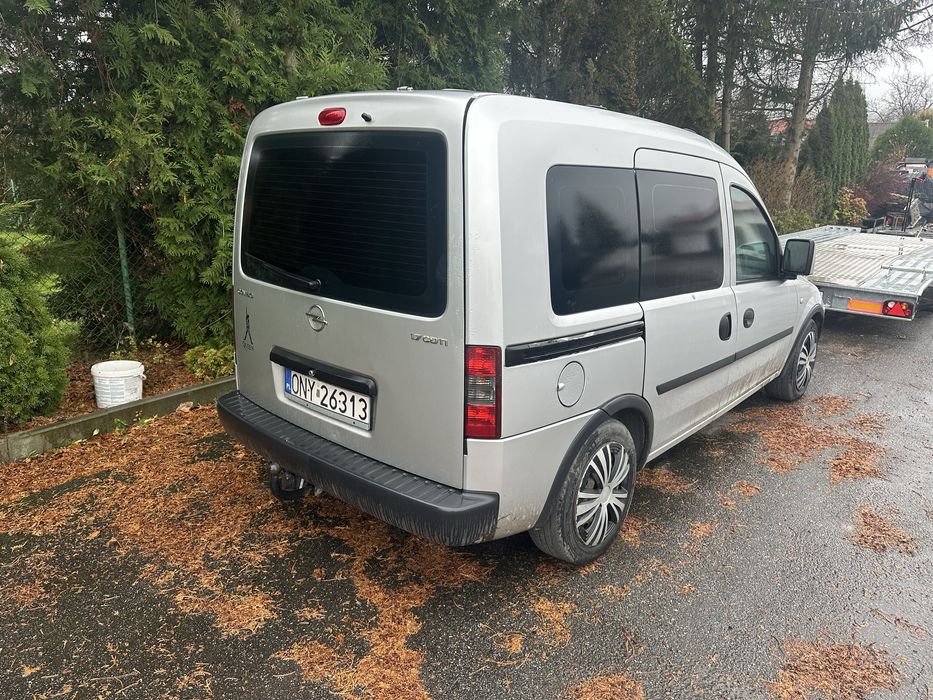 Opel combo 5 osob