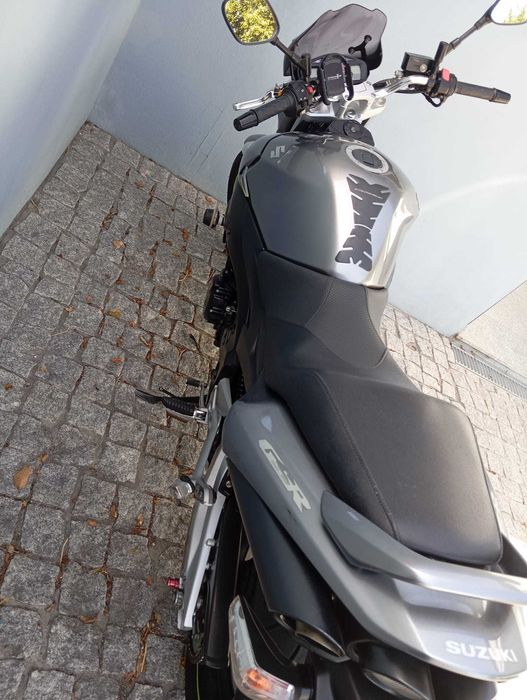Suzuki GRS 600 2010