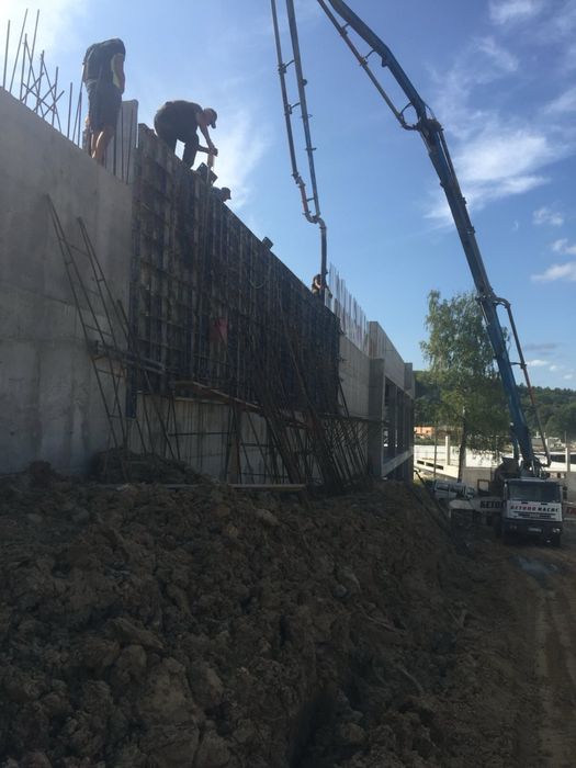 Бетонні роботи,підпірні стіни,фундаменти
