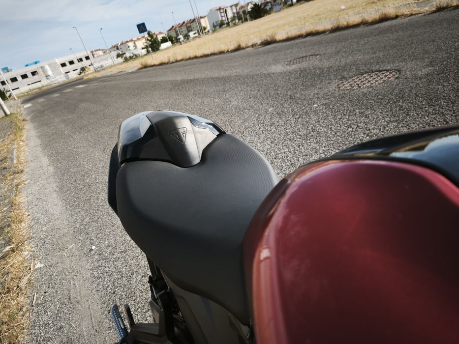 Triumph Daytona 660