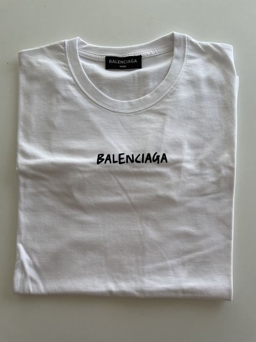 T shirts Balenciaga Sintra Santa Maria E Sao Miguel Sao Martinho E Sao Pedro De Penaferrim OLX.pt