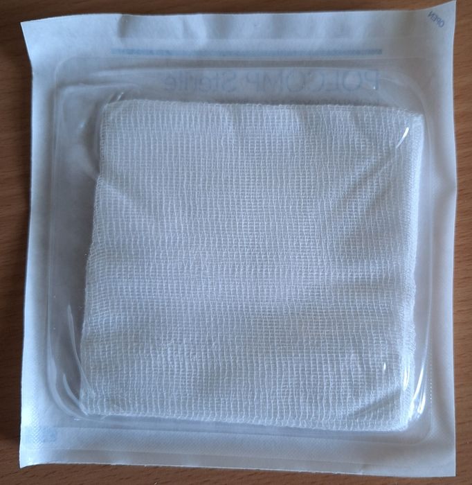 Kompresy z  gazy jałowe 10x10 cm