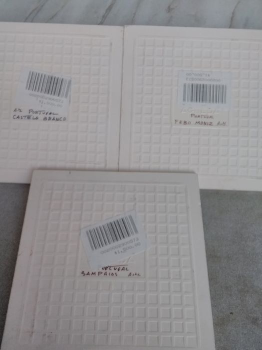 Três tipos de Azulejos novos