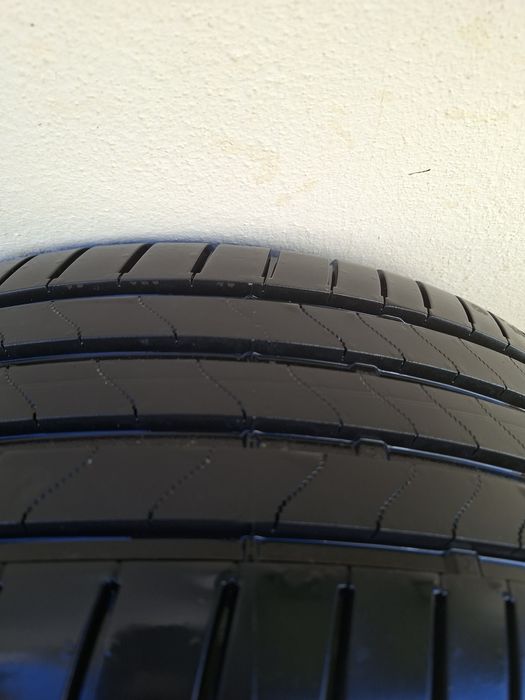 Pneus  225/45*17 Birdgestone