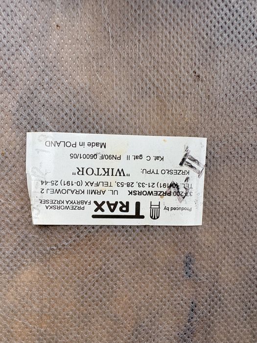 Komplet 8 sztuk krzeseł