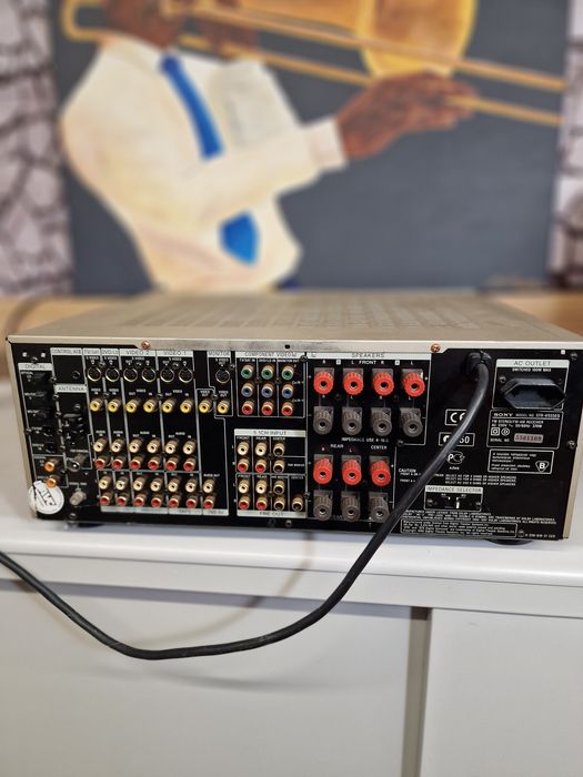 SONY receiver STR-V555es