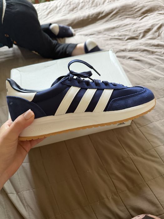 Чоловічі оригінальні кросівки adidas