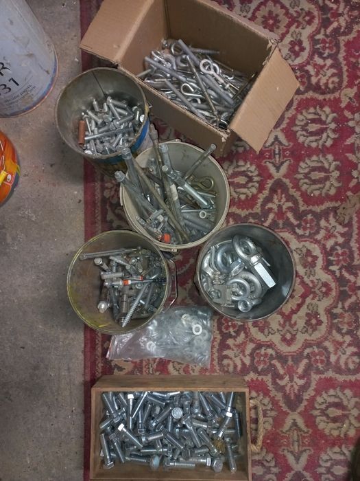 Sprzedam śruby/kotwy/dyble