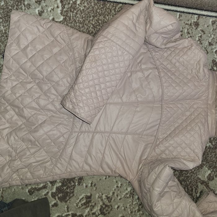 Куртка бежевая 46 размер