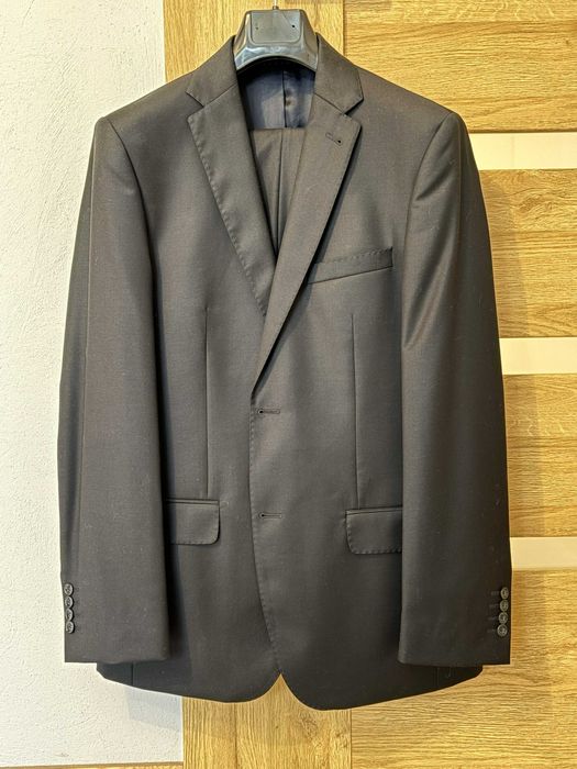 Garnitur Vesari komplet czarny 182/100/86 100% wełna