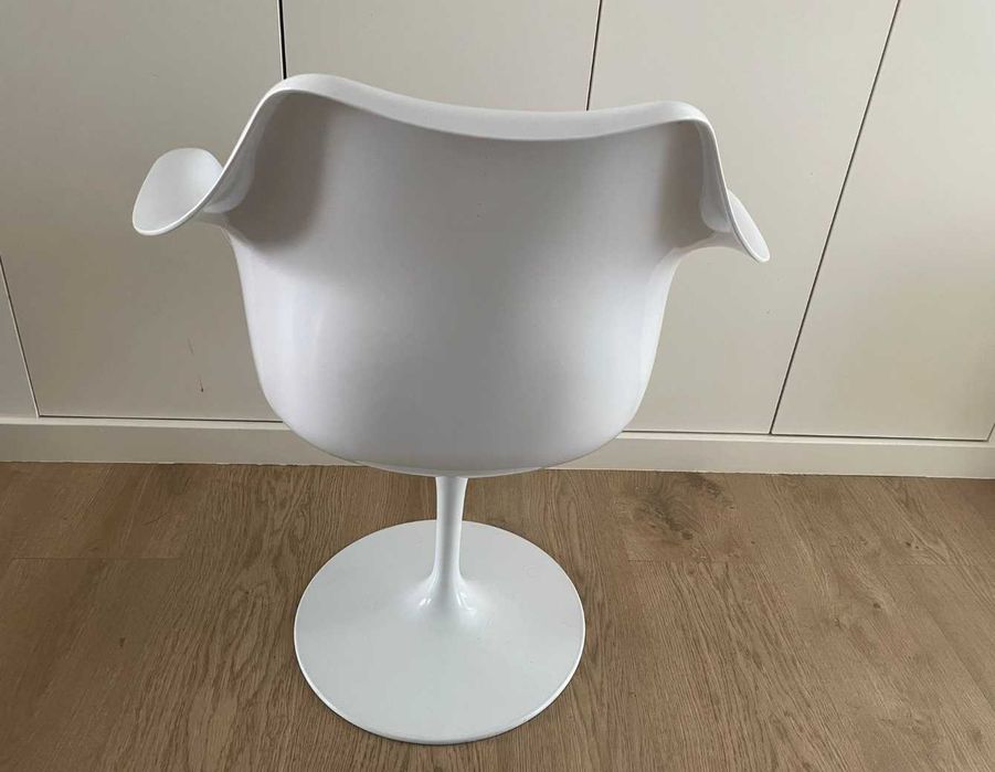 Cadeira Tulipa Eero Saarinen (edição)