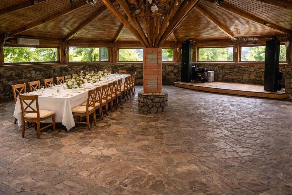 Київ. Подобово. Сауна, більярд, озеро, басейн. 4 спальні, Генератор.