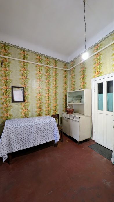 Продам 3 кімнатну квартиру в центрі
