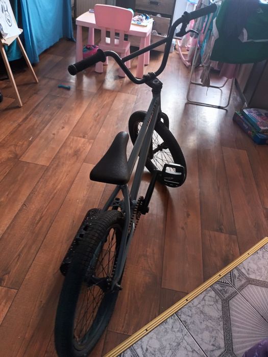 Rower wildman niebieski bmx pisać
