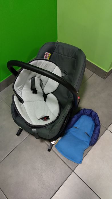 Wózek - gondola, spacerówka, nosidełko + baza