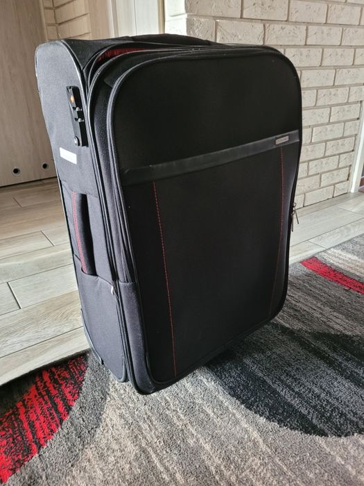 Walizka średnia TOPMOVE