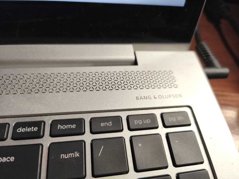 HP EliteBook 850 G5 I5-8250U/16/512/15" TouchScreen/Bang & Olufsen