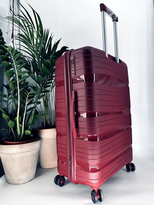 Nowa średnia walizka bordowa bagaż 20 kg torba