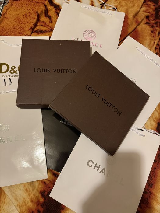 Пакети коробки брендовые louis vuitton chanel d&g versace givenchi