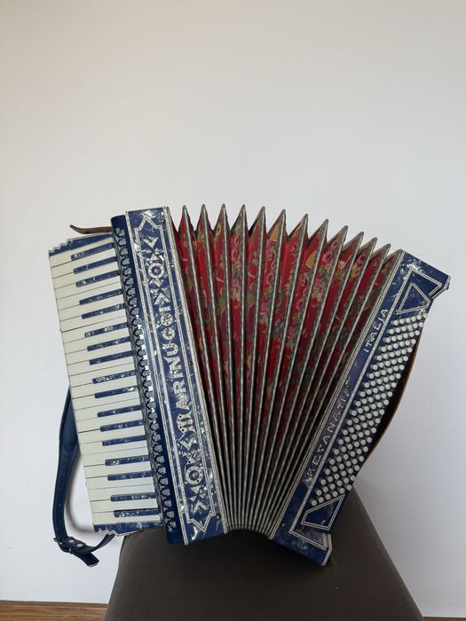 Akordeon Marinucci 120 bas 4 chory