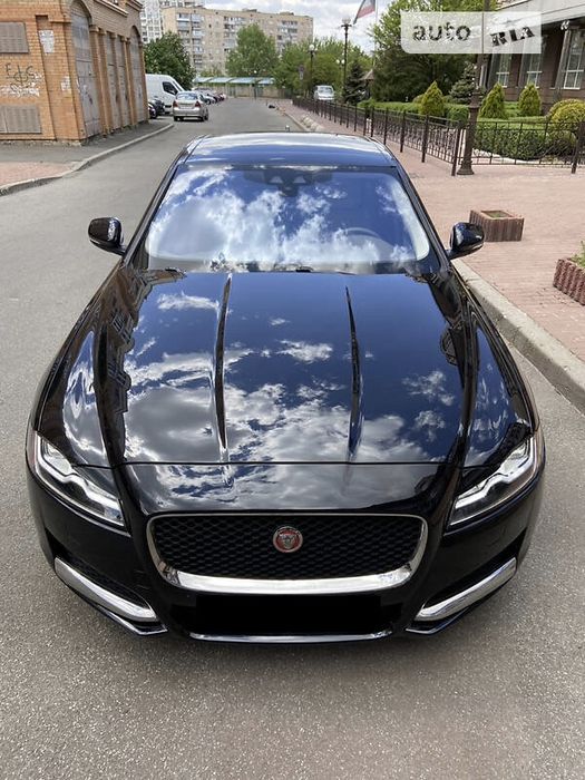 Jaguar XF 3.0 бензин