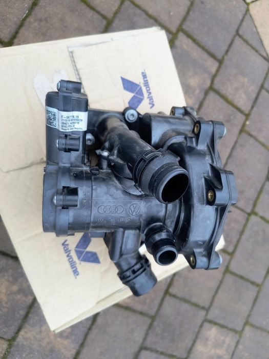 Sprzedam oryginalny termostat regulatora płynu  od pompa wody VW
