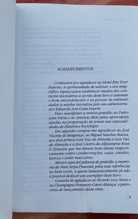 Socialmente correcto de Paula Bobone