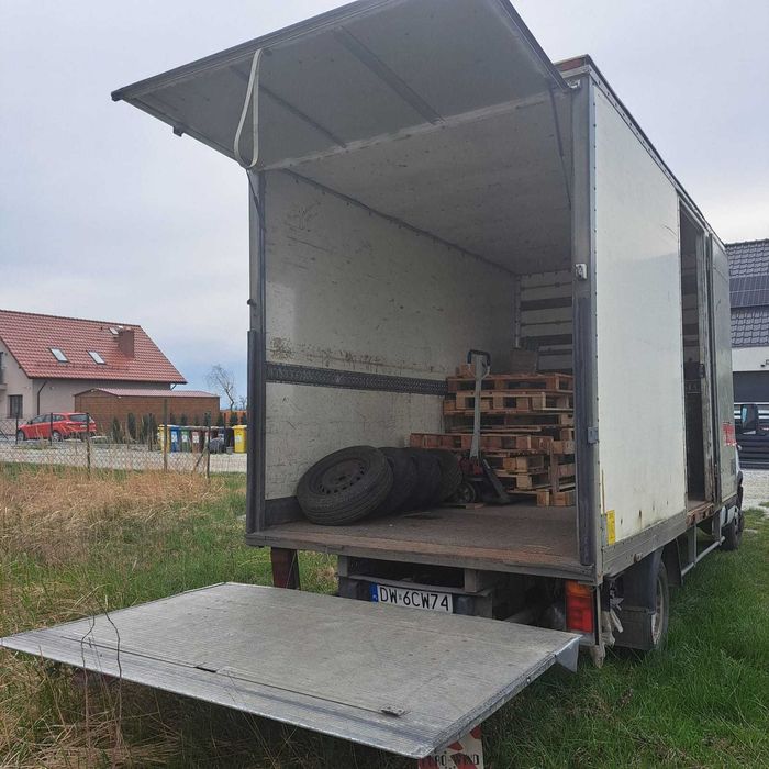 Sprzedam Iveco Daily 35C12 bliźniak, winda