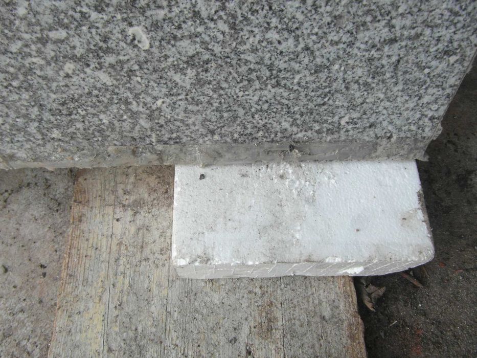 Pedra em granito 147,5 x 61 x 3 cm