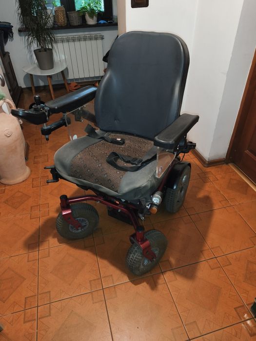 Wózek inwalidzki elektryczny Vermeiren Forest 3 (F3) + duży zestaw akcesoriów