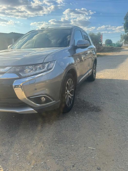 Mitsubishi Outlander 2.2 — photo 3