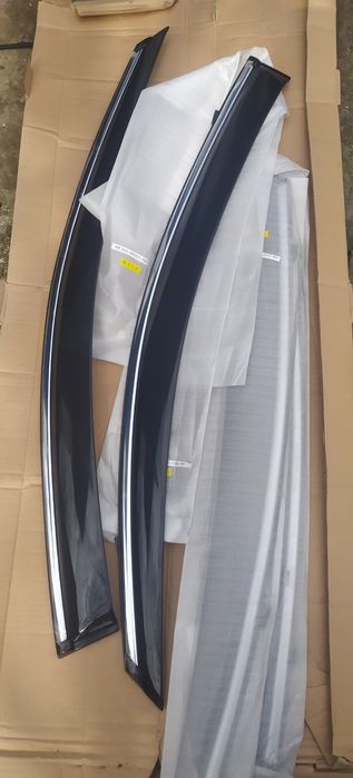 Продам дефлекторы  Инфинити FX35