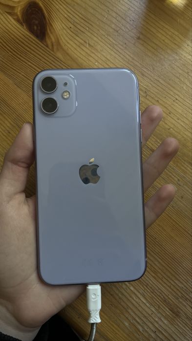 iPhone 11 64GB / є дефект екрана