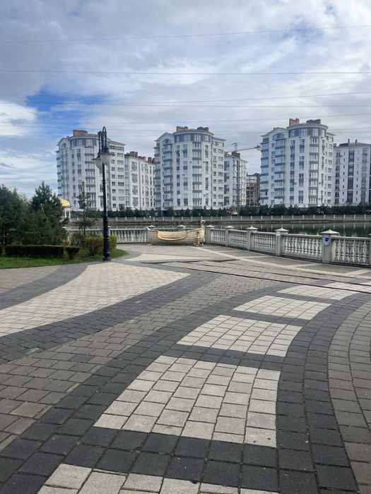 Калинова слобода-2,містечко закритого типу,сучасна квартира.