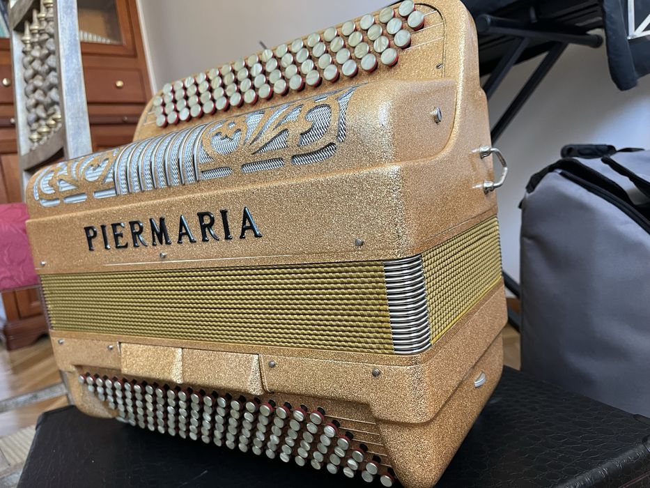 Acordeão Beltuna 60 bx com registos