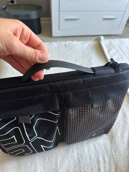 Сумка для ноутбука Skinarma Laptop Bag Jager 14" Black