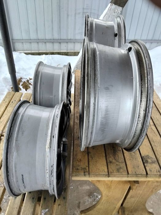 Продам диски на авто r17 5.110