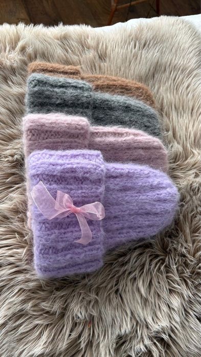 Recznie wykonana czapka z naturalnych włókien