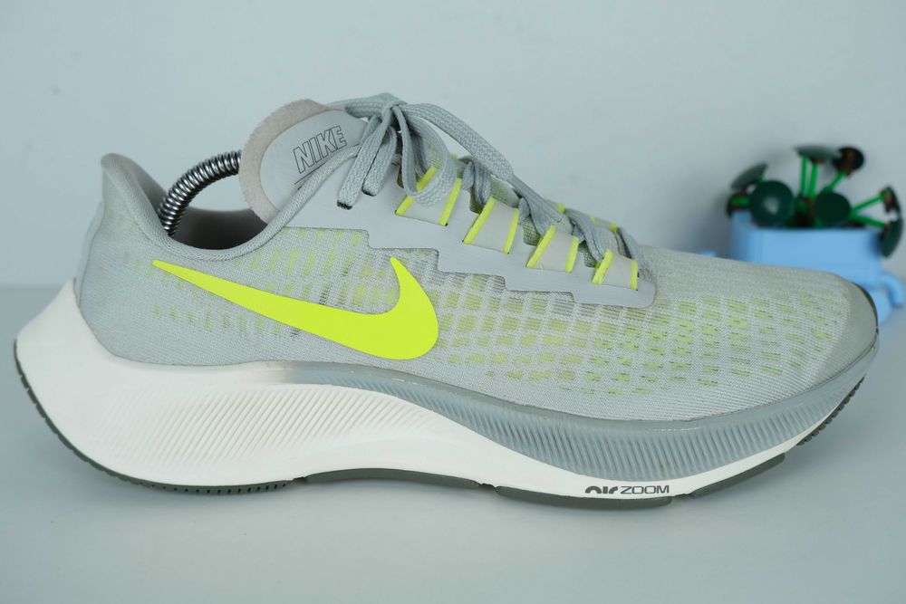 Nike  zoom pegasus 37 damskie buty do biegania  r 38.5